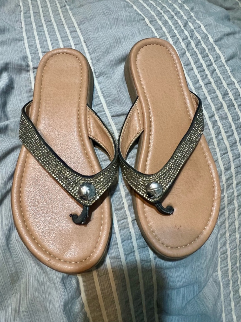 Women’s Tan Wedge Thong Sandals with Metallic Accent